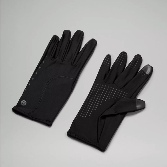Lululemon Women's Run for It All Gloves
Tech NWT Size M/L - Picture 2 of 12